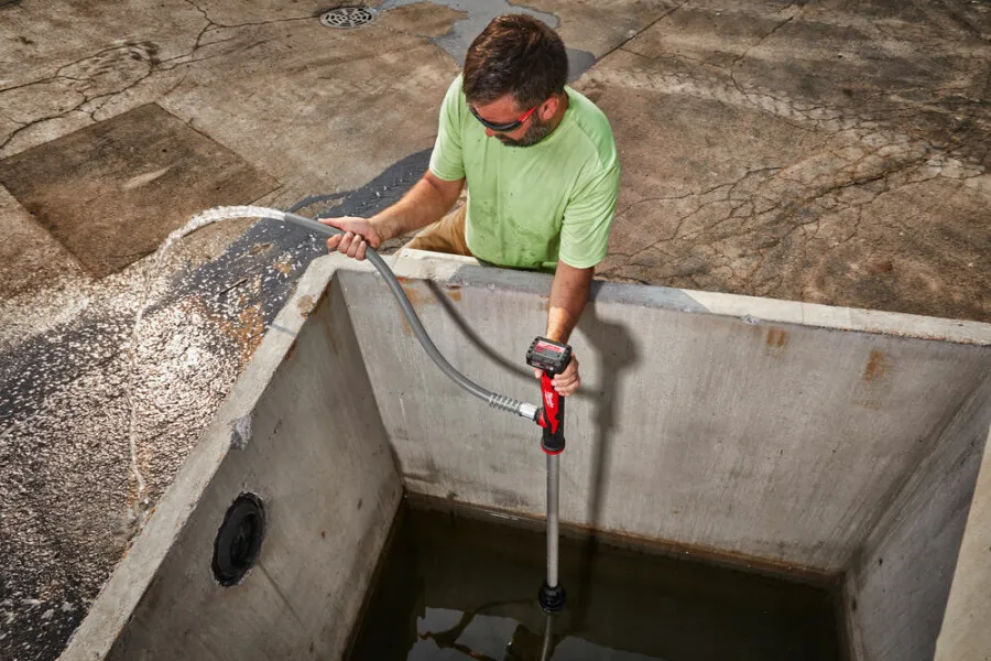 MILWAUKEE M12 BSWP601 ACCU WATERPOMP
