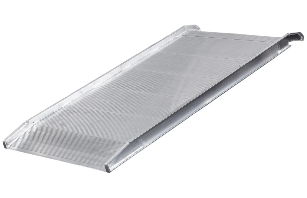 Oprijplaat vast aluminium 815kg 2090 x 970mm bruikbare breedte 920mm MW Tools